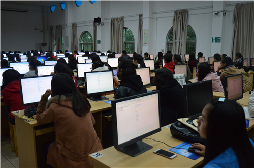  球盟会积极组织新生进行心理健康普查测试