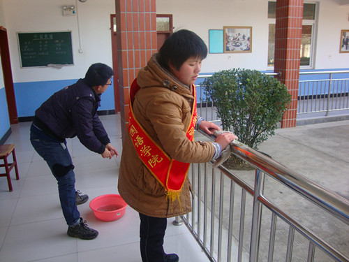传递冬日温暖，共建和谐敬老院——球盟会“和风志愿服务团”赴马鞍山敬老院开展义务劳动