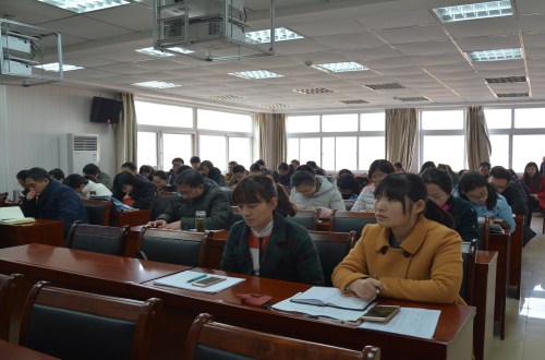 球盟会举行“深入学习贯彻谢伏瞻书记 在河南师范大学宣讲党的十九大精神专题党课报告精神” 专题辅导报告