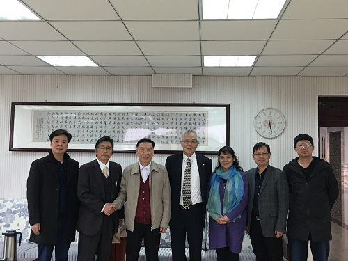 日本学者访问球盟会