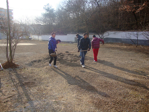 传递冬日温暖，共建和谐敬老院——球盟会“和风志愿服务团”赴马鞍山敬老院开展义务劳动