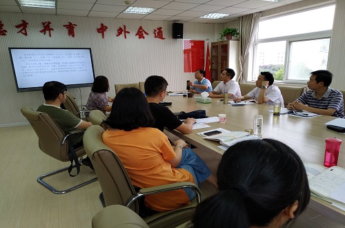 球盟会开展暑期教师全员说课评课活动